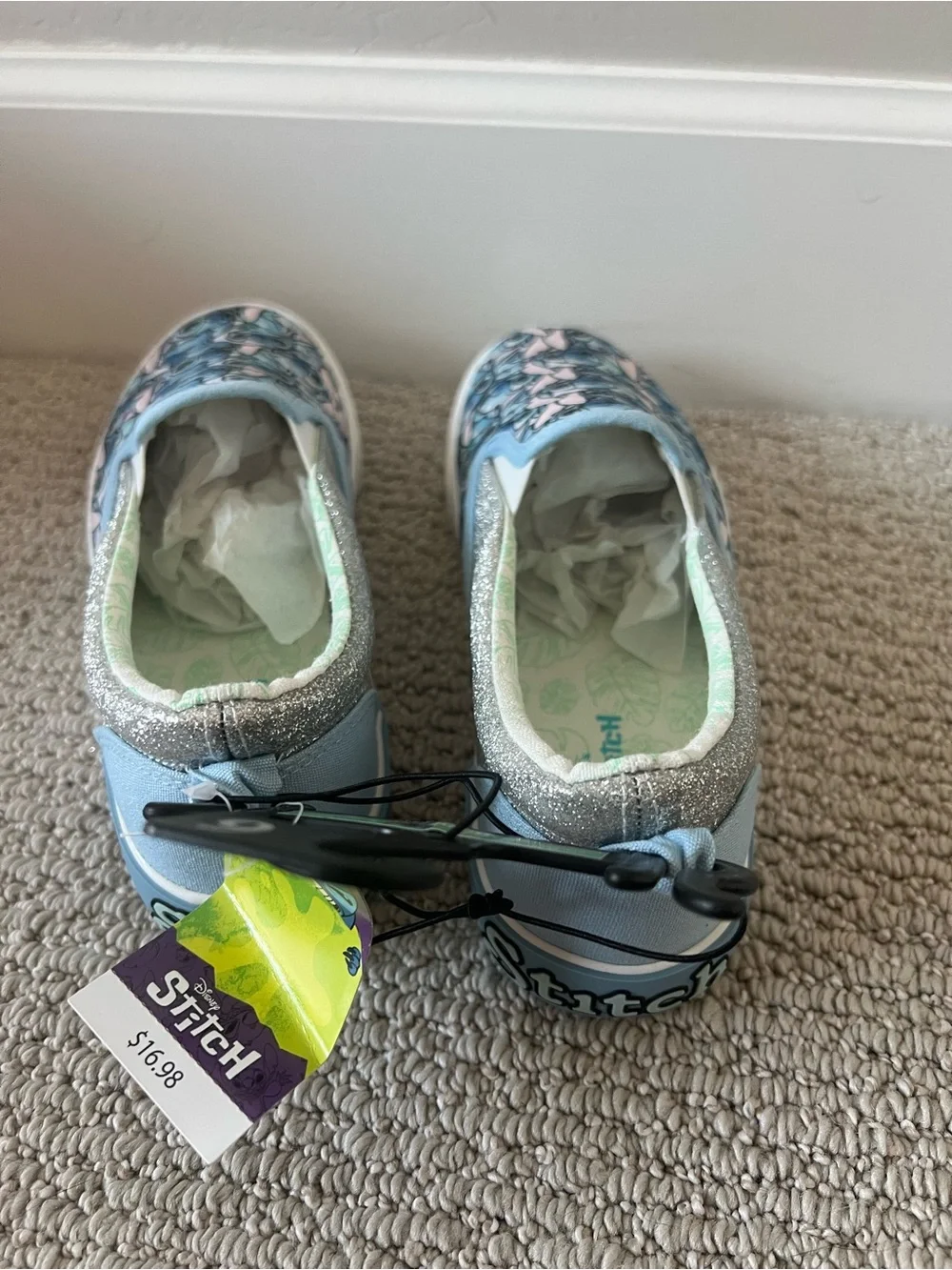 Disney Stitch Girl's Slip-On Twin Gore Sneakers size6 NWT $15